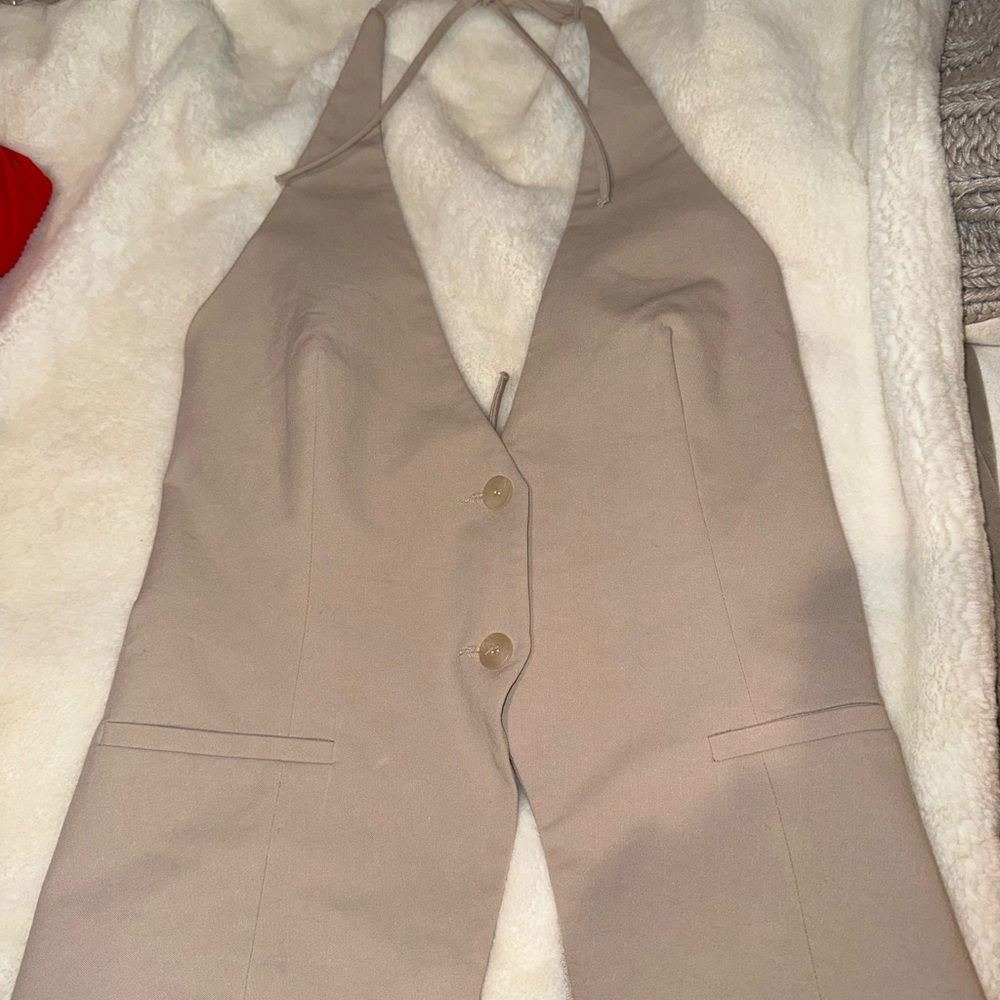 Stylish Beige Halter Vest